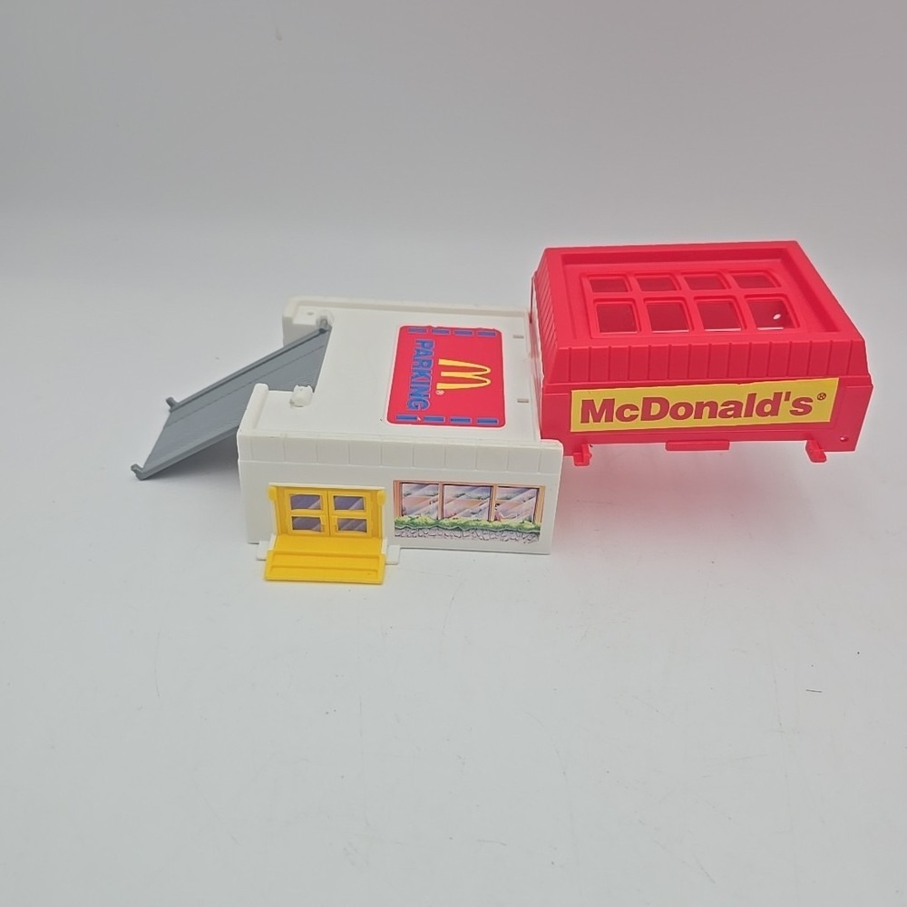 1995 Hot Wheels Sto &‎ Go Playset McDONALD's Incompletr As Is 65613